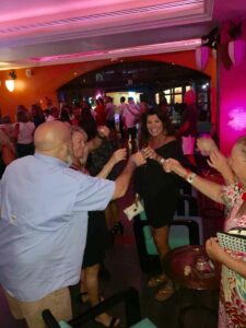2018 Cancun, XGOs toasting with Tolum